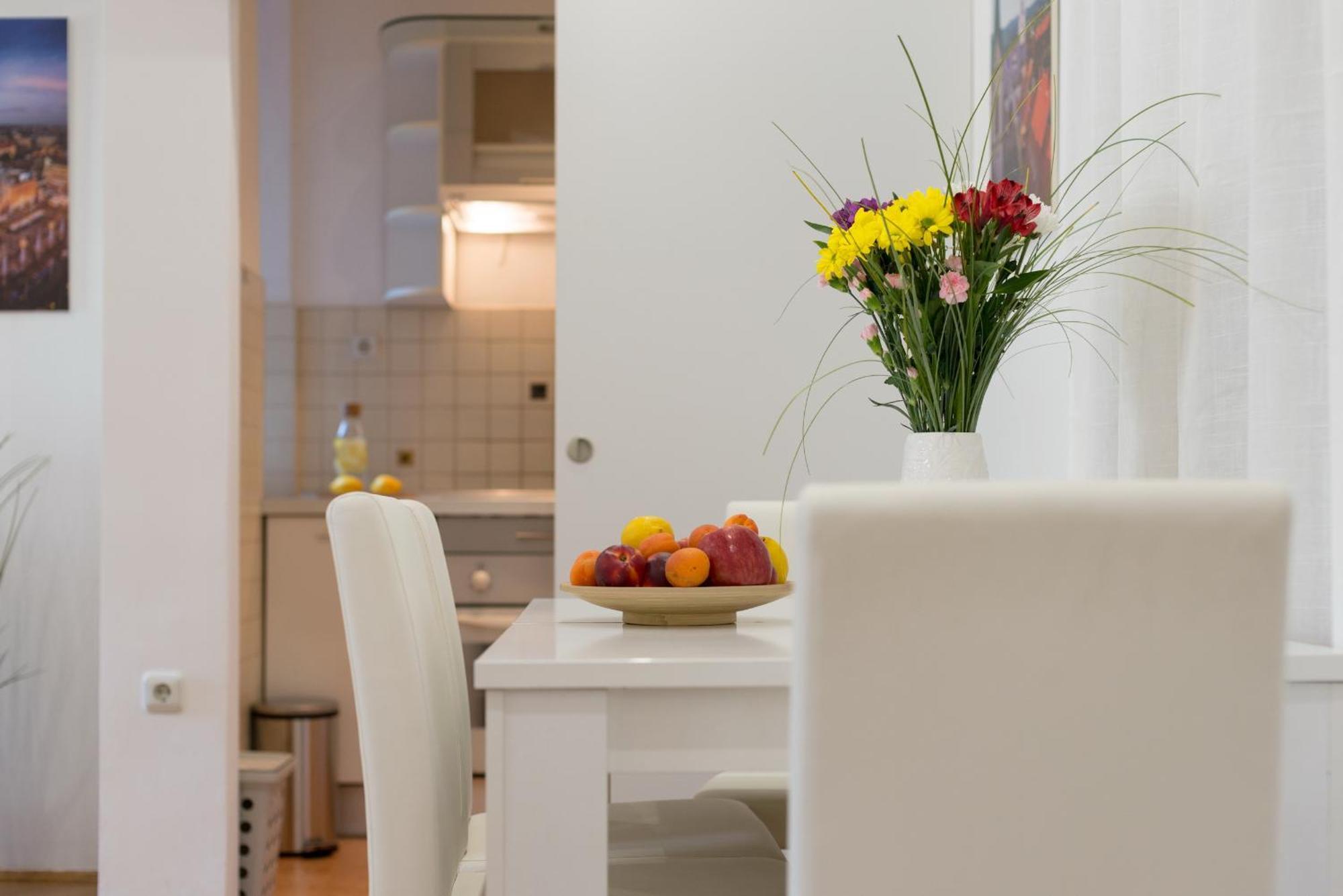 Like Home Zagreb Apartment Ngoại thất bức ảnh